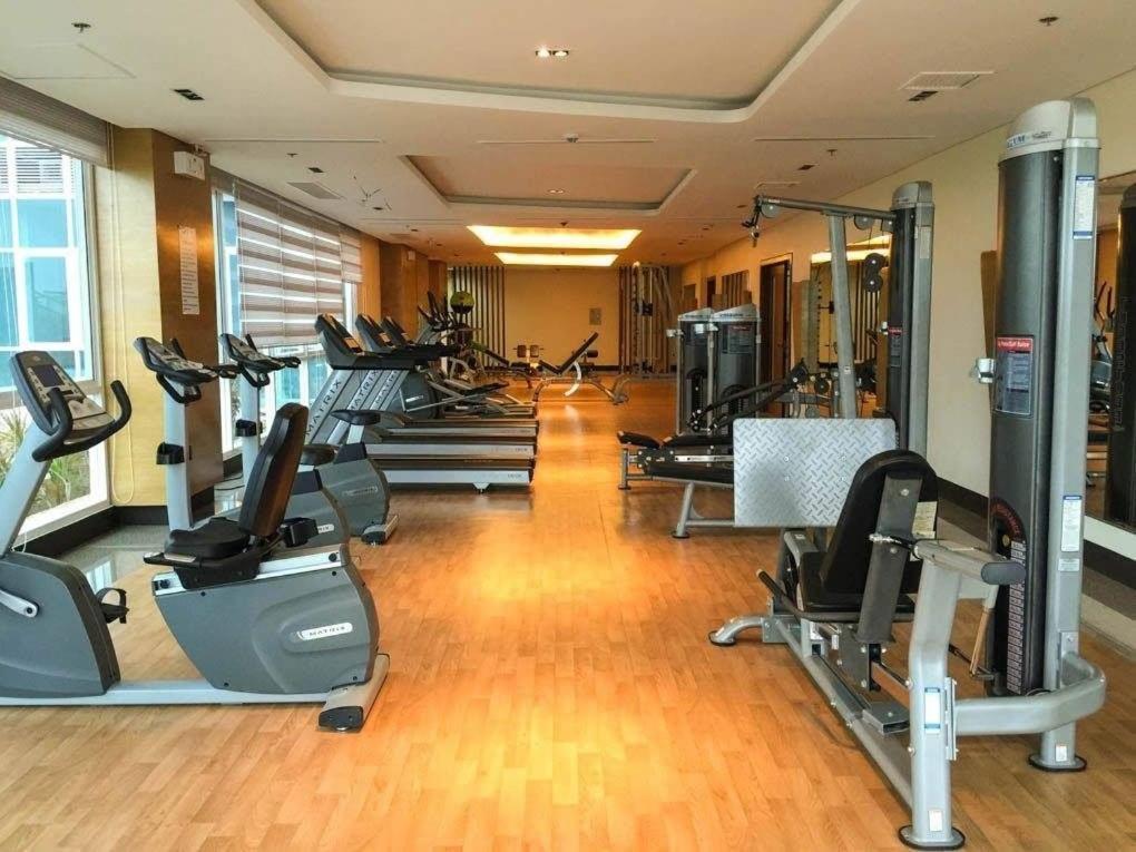 Mactan Newtown Beach Condo Мактан Екстер'єр фото